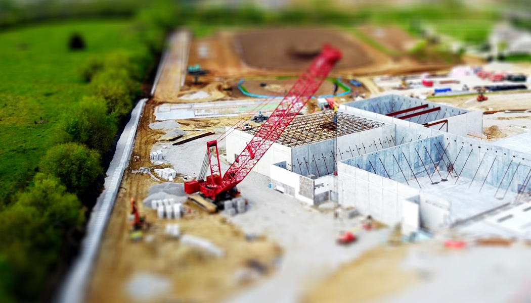 vu d'un chantier de constructionde loin 